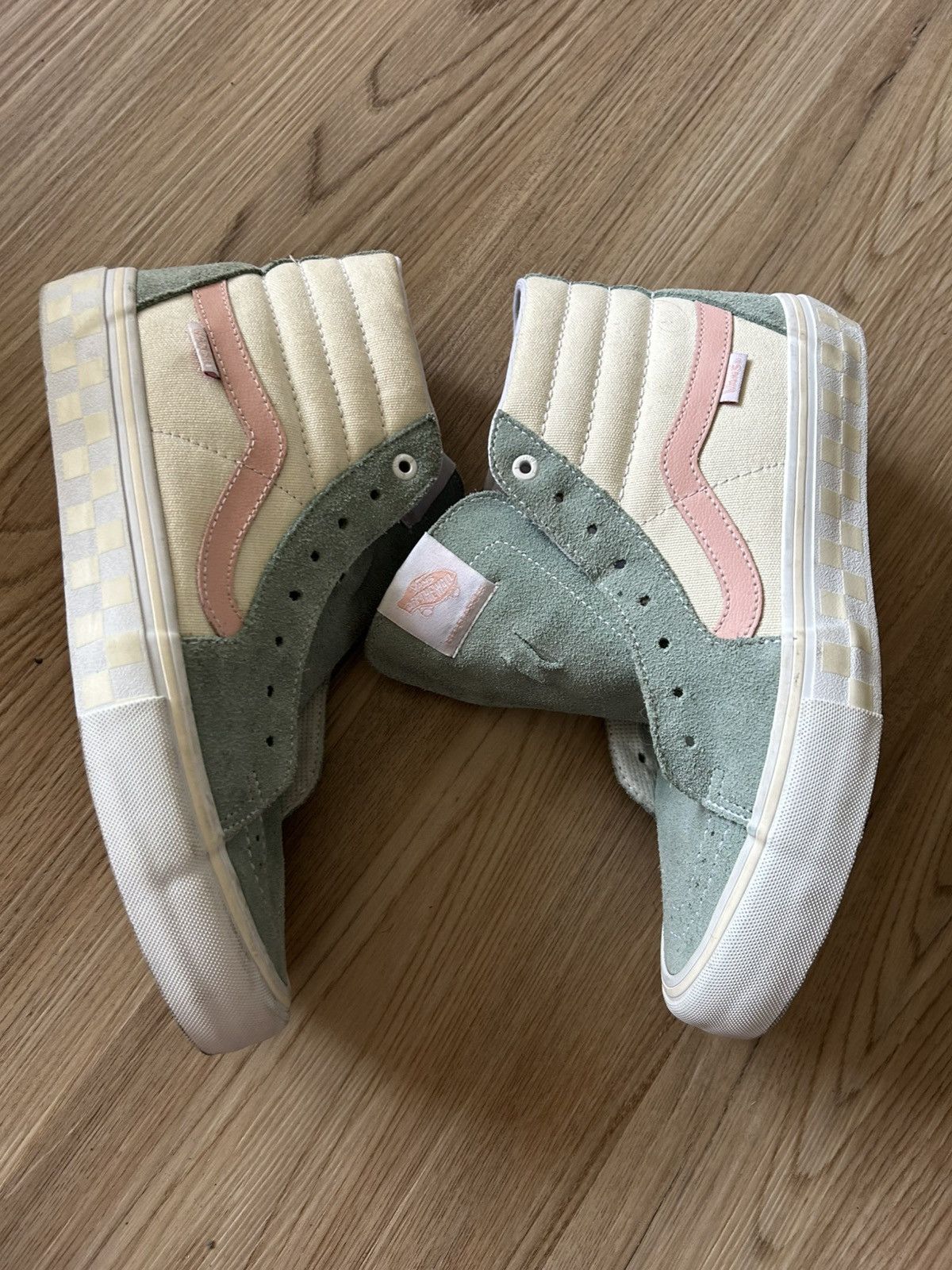 Vans RARE Vans Sample Shoes Easter Vibe Colorway Size US 9 / EU 42 - 5 Thumbnail