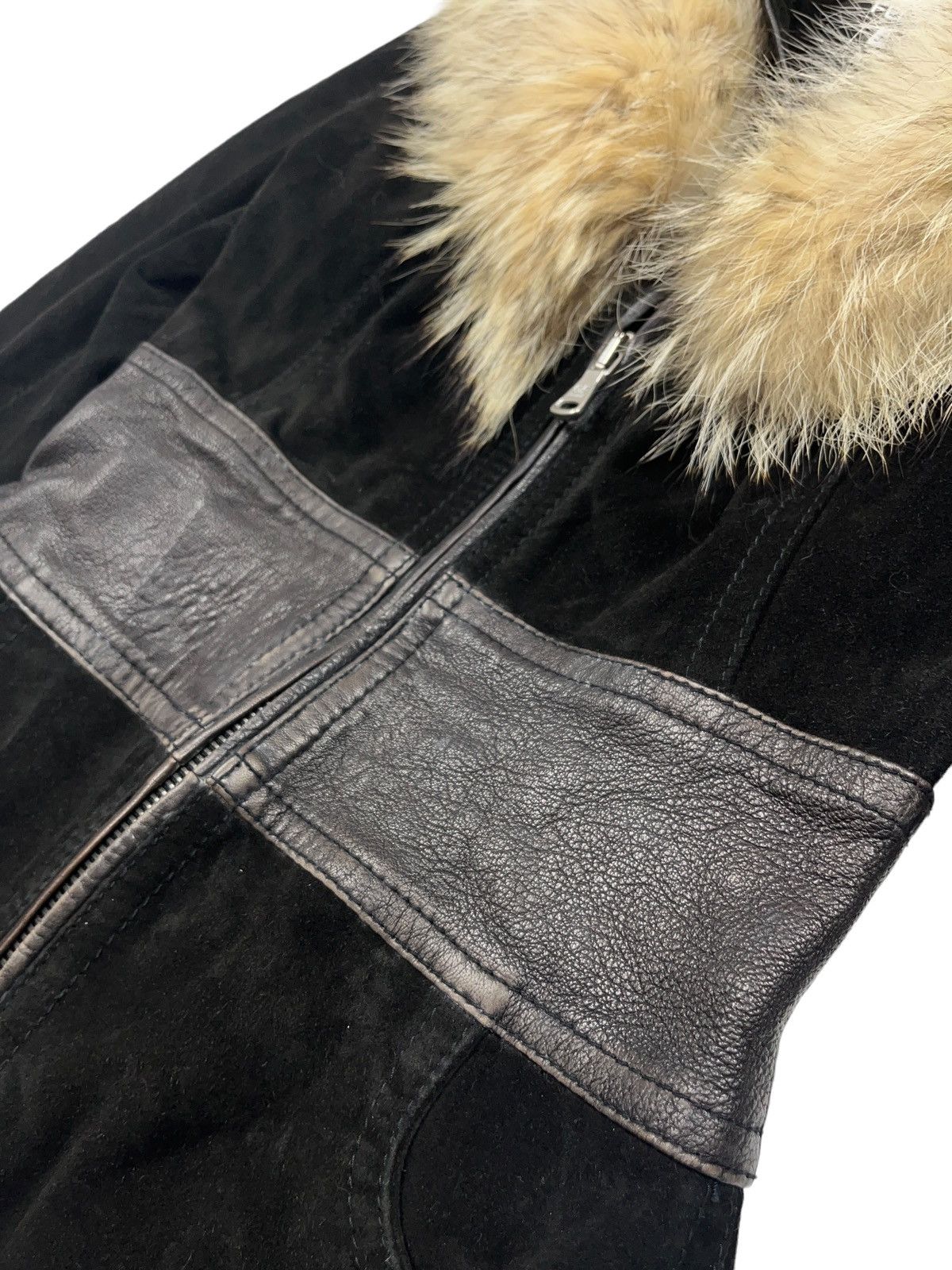 Gianfranco Ferre × Vintage Vintage Gianfranco Ferre Leather Coat with Coyote Fur 90s Size XS / US 0-2 / IT 36-38 - 8 Thumbnail