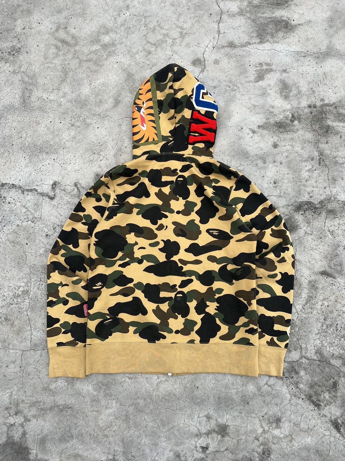 Bape 1st Camo Windstopper Shark Full Zip Hoodie Size US M / EU 48-50 / 2 - 13 Thumbnail