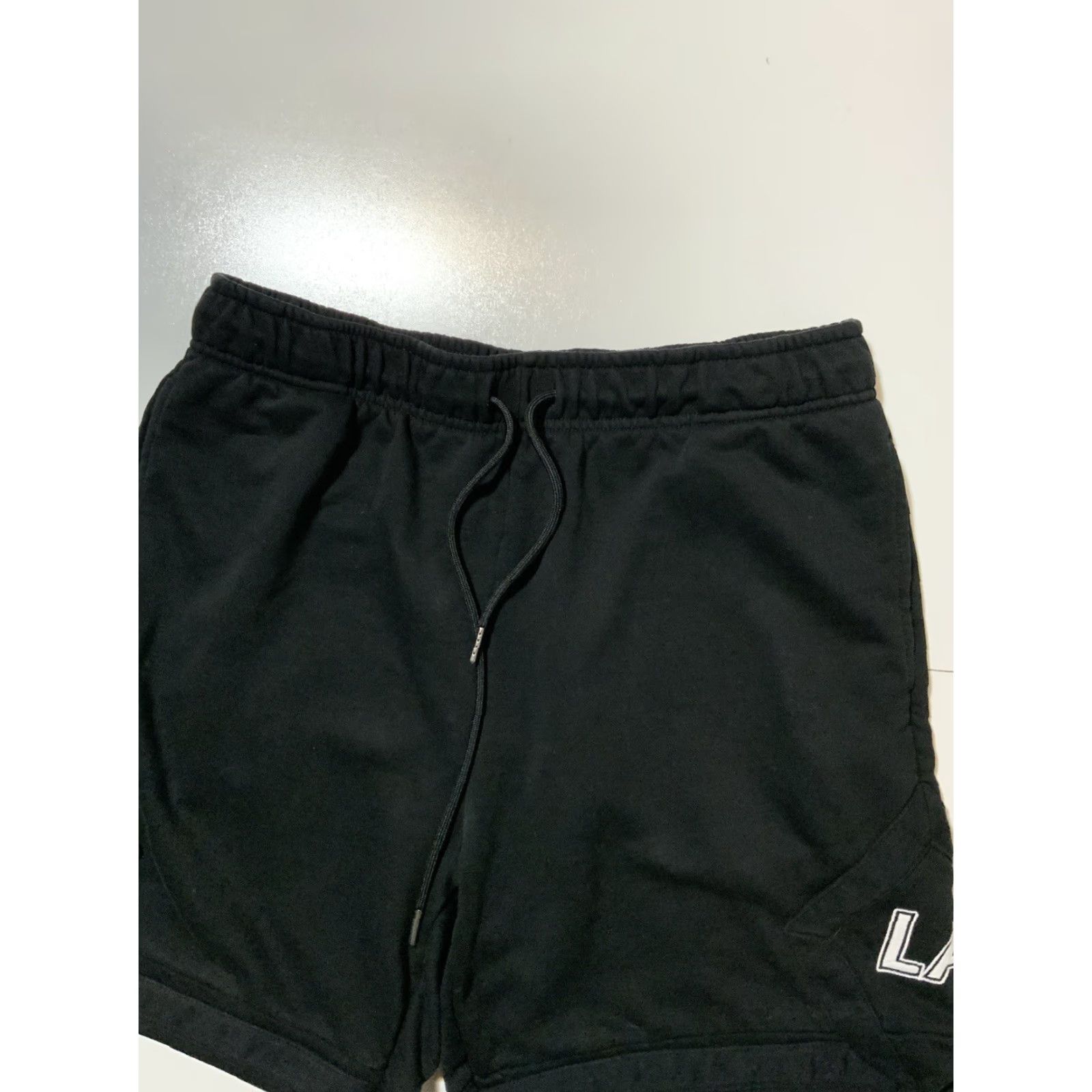 Vintage Fox LA Los Angeles Embroidered Black Terry Fleece 7” Inseam Varsity Sweat Shorts Mens L Embroidered Fox LA Black Terry Fleece Sweat Shorts Size US 33 - 6 Thumbnail