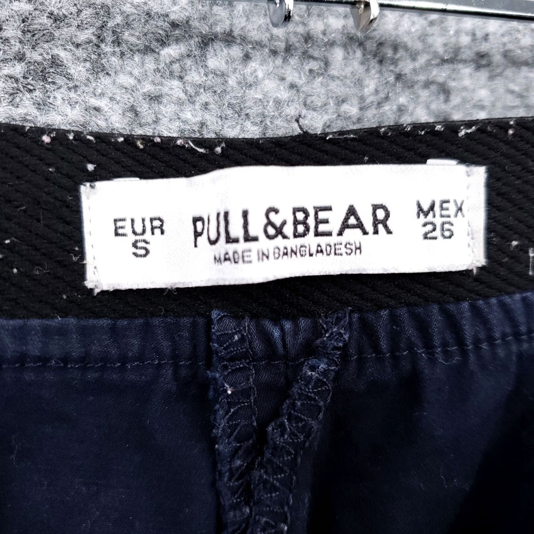 Vintage Pull&Bear Pants Womens S Small Blue Chino Mid Rise Tapered Cropped Flat Front Regular Waist 28in Inseam 24.5in Zip Pockets Size 28" / US 6 / IT 42 - 3 Thumbnail