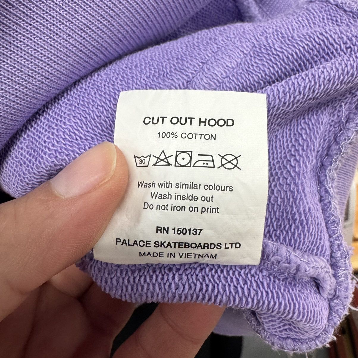 Palace Palace Cut Out Hood Lilac Size US L / EU 52-54 / 3 - 6 Thumbnail