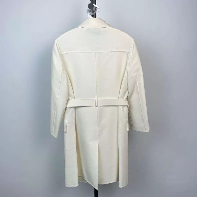Other Valentino The trench coat is white Size XS / US 0-2 / IT 36-38 - 2 Thumbnail