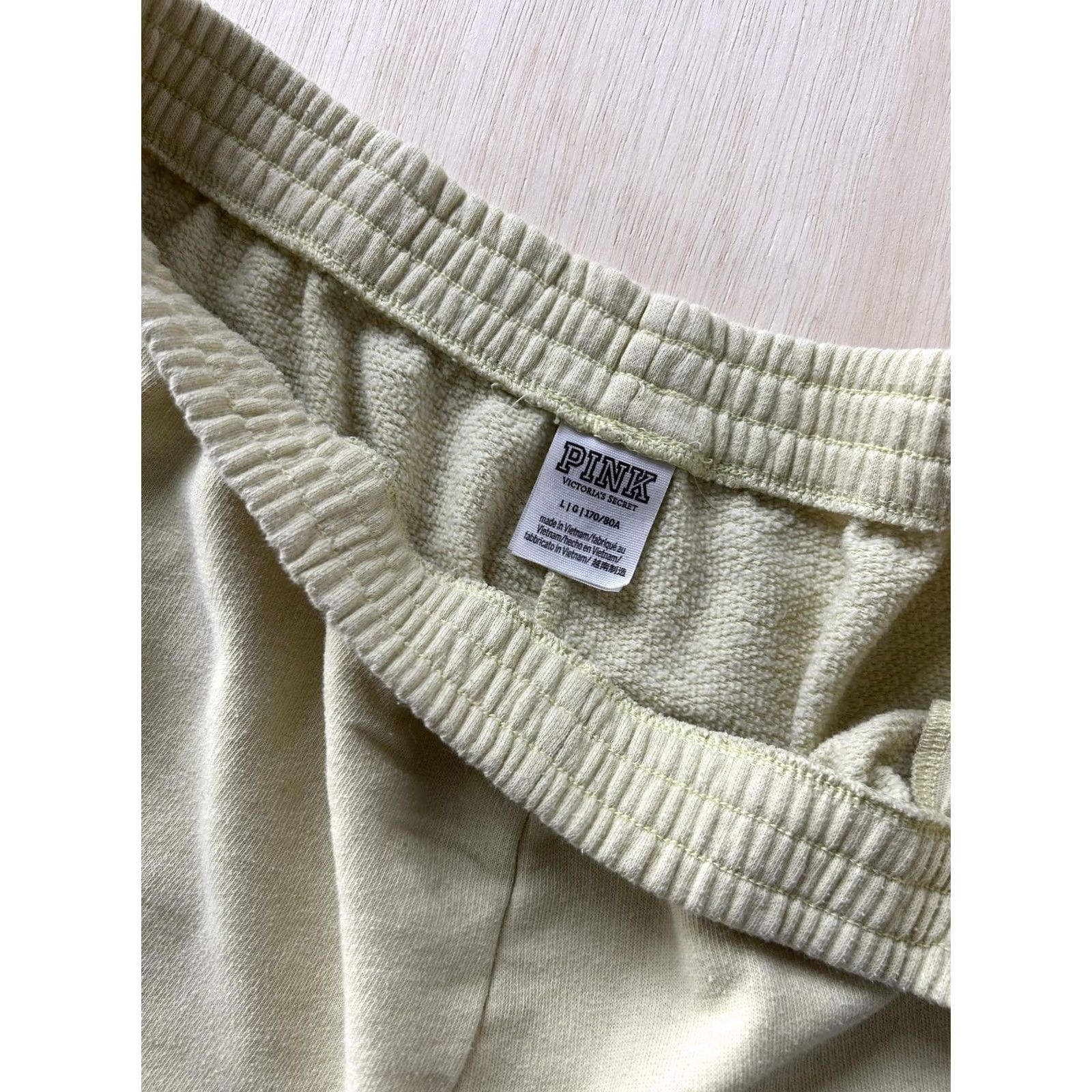 Vintage PINK Victoria's Secret Shorts Womens Large Yellow French Terry Sweat Lounge Pants? Size 36" / US 14 / IT 50 - 2 Thumbnail