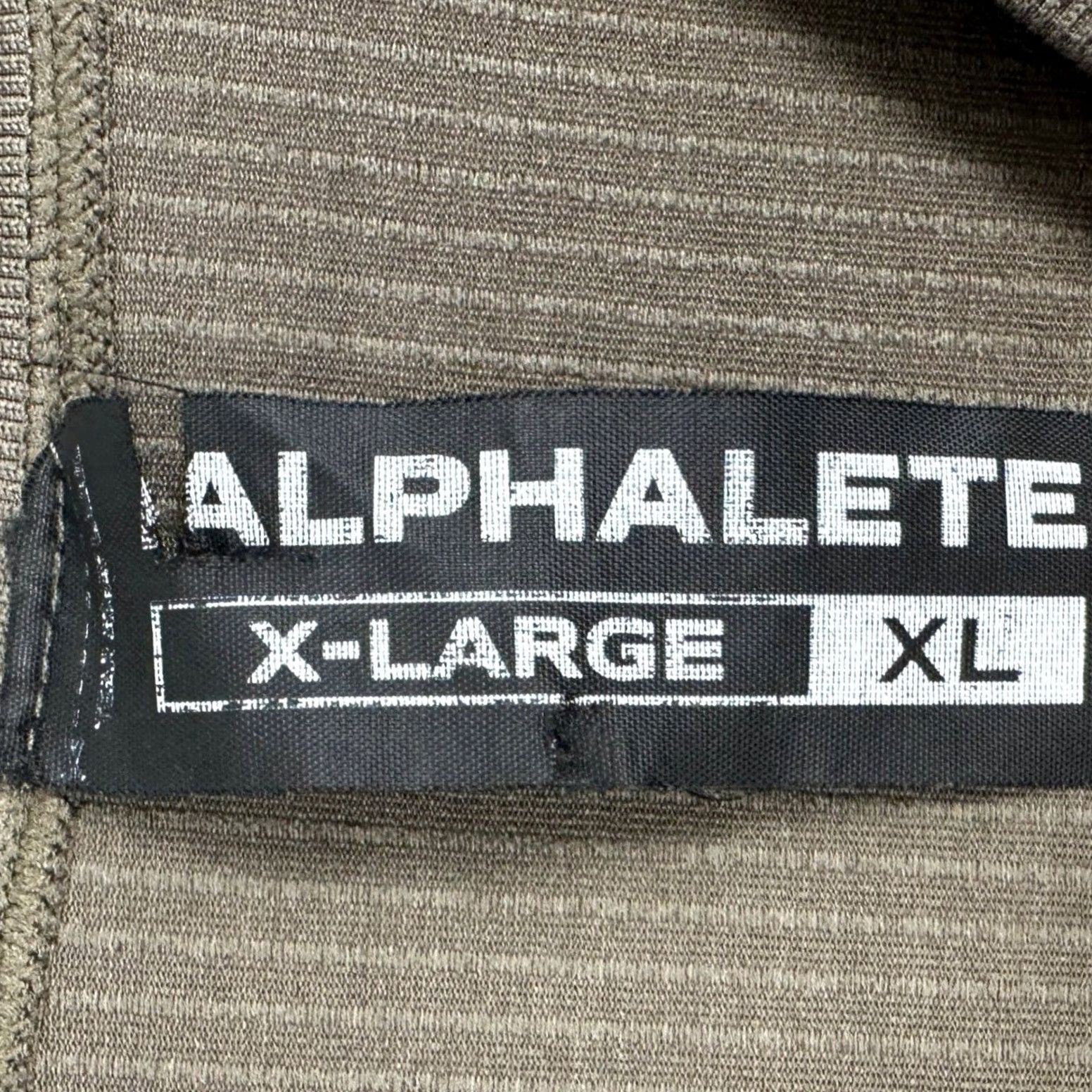 Vintage Alphalete Athletic Shirt Mens XL Olive Green Long Sleeve Crew Neck Stretch Breathable Workout Top EUC Size US XL / EU 56 / 4 - 4 Thumbnail