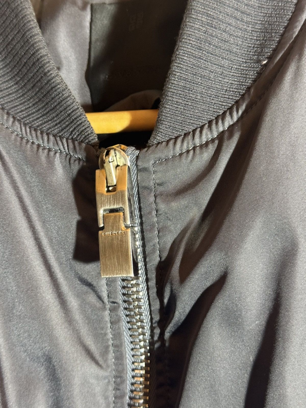 Givenchy Givenchy by MMW fw22 46 men grey stin bomber jacket Size US S / EU 44-46 / 1 - 14 Thumbnail