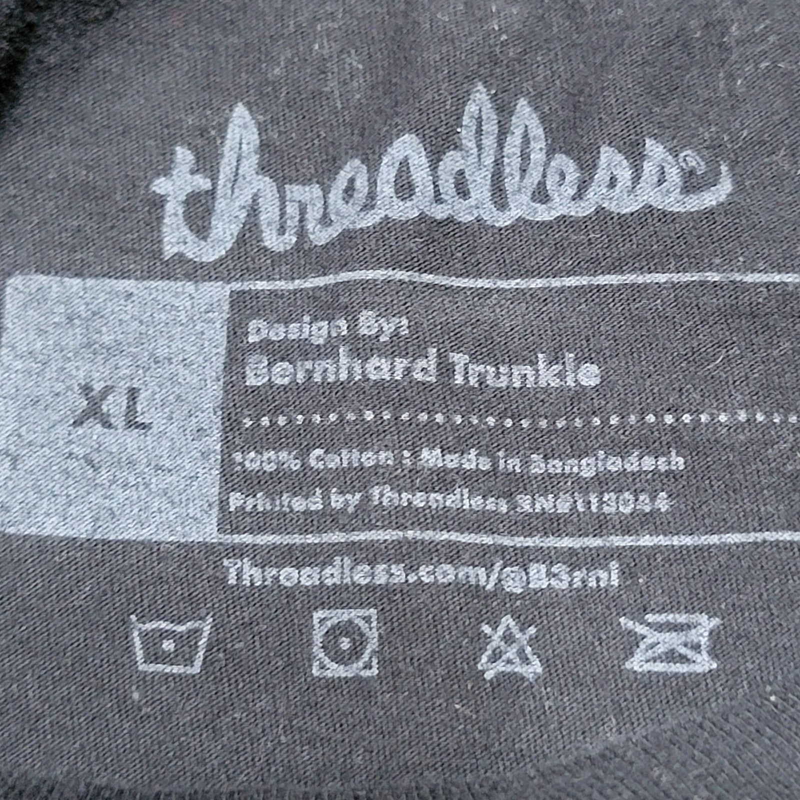 Threadless Threadless Unisex Tee Newton's Cradle Goodbye Pluto -Size XL Size US XL / EU 56 / 4 - 4 Thumbnail