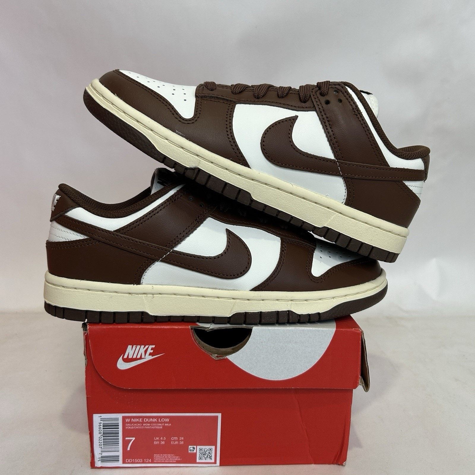 Nike Nike Dunk Low WMNS “Cacao Wow/Mocha” Size US 7 / IT 37 - 1 Thumbnail