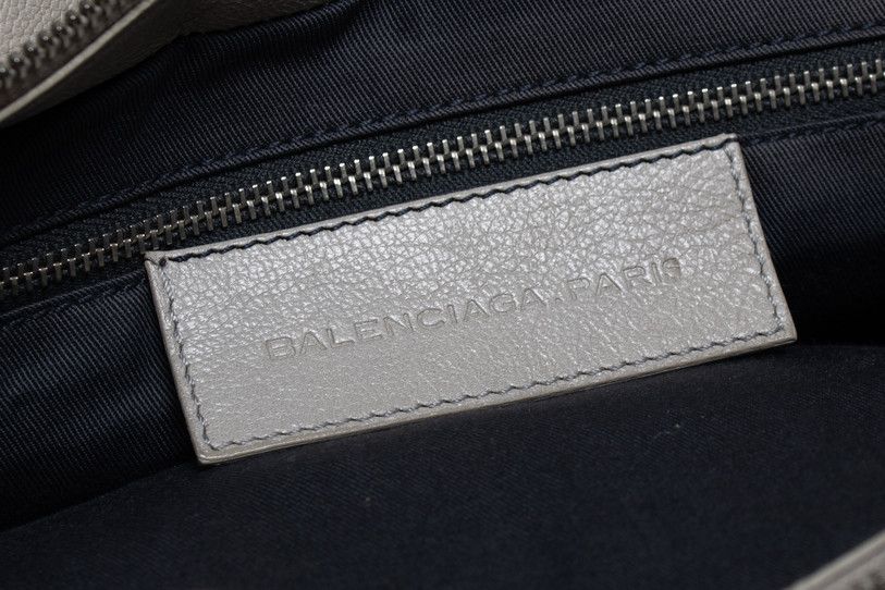 Balenciaga Balenciaga, stingray cherche chain shoulder bag Size ONE SIZE - 9 Thumbnail