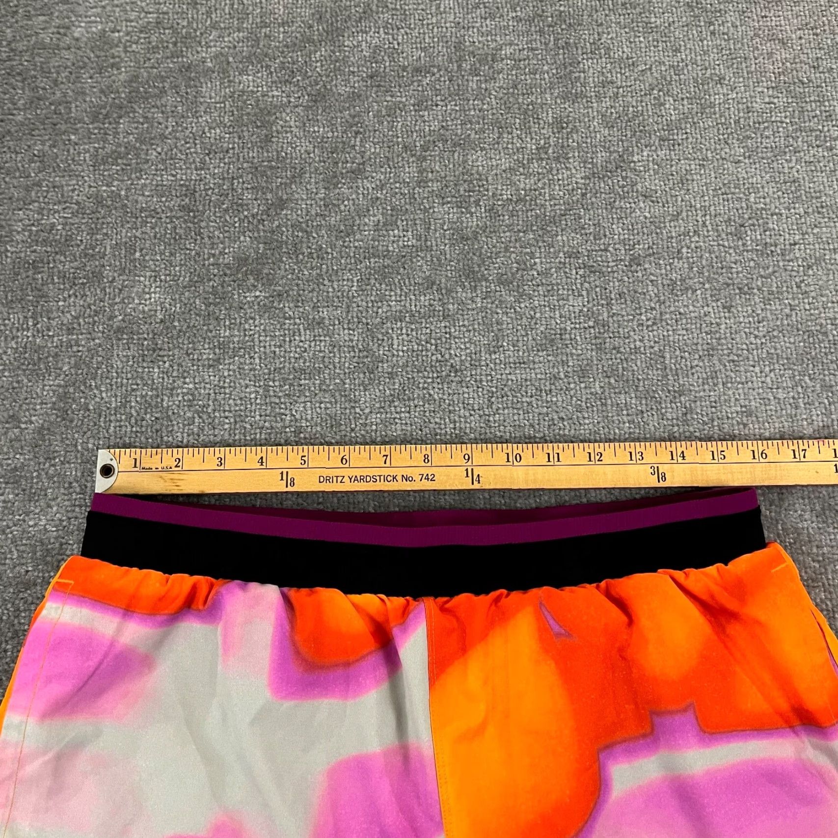 Fabletics FABLETICS Shorts Mens Large x 7" Lined Multicolor Colorful Gym Training Workout Size US 33 - 4 Thumbnail