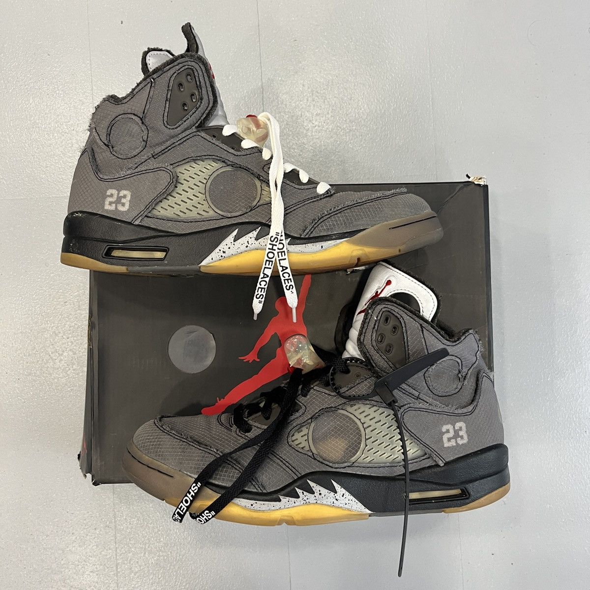Jordan Brand × Off-White 2020 Jordan 5 Retro Off-White Muslin Size US 12.5 / EU 45-46 - 4 Thumbnail