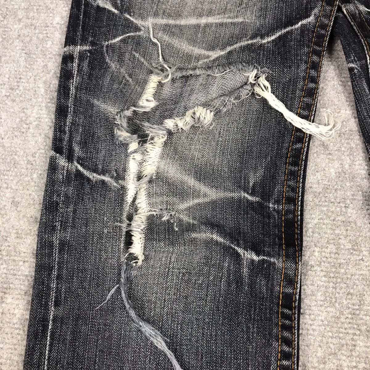 Hysteric Glamour × Japanese Brand FLARE SEMANTICDESIGN DISTRESSED DENIM BOOTCUT PANTS Size US 30 / EU 46 - 3 Thumbnail