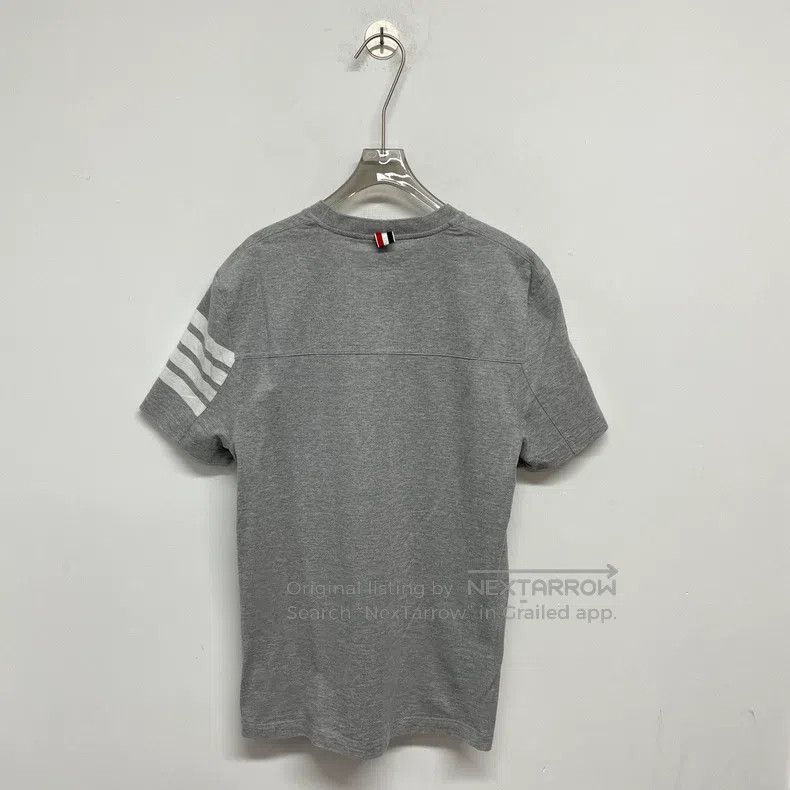Thom Browne Thom Browne Gray Arms Four Stripe Short Sleeve Size US L / EU 52-54 / 3 - 6 Thumbnail