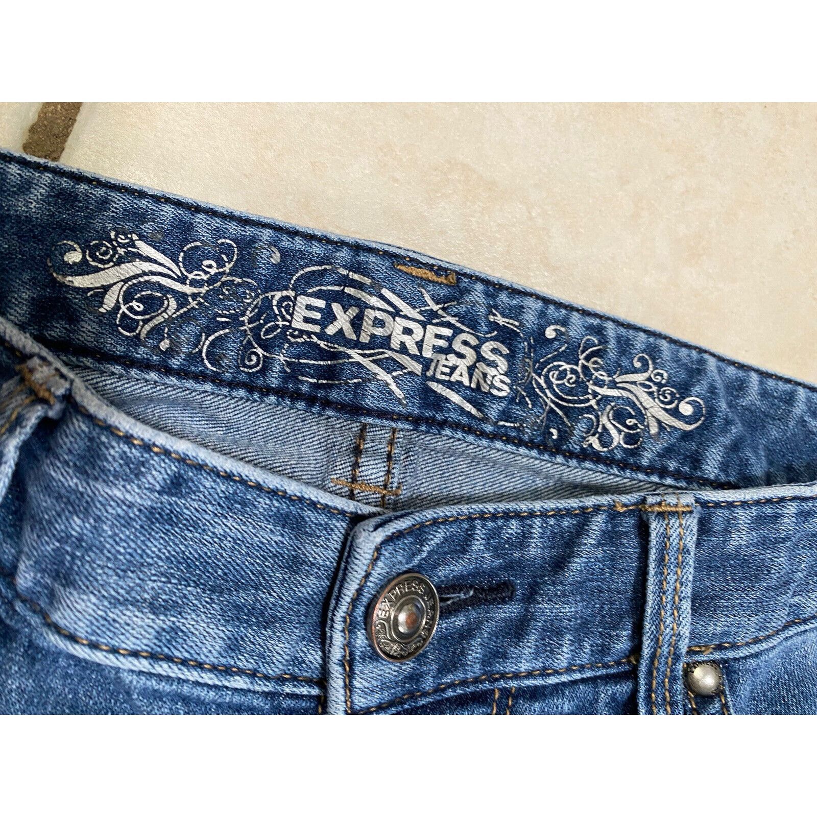 Express Express Jeans Size 6 Boot Cut Dark Wash Blue Denim Y2K Size 28" / US 6 / IT 42 - 3 Thumbnail