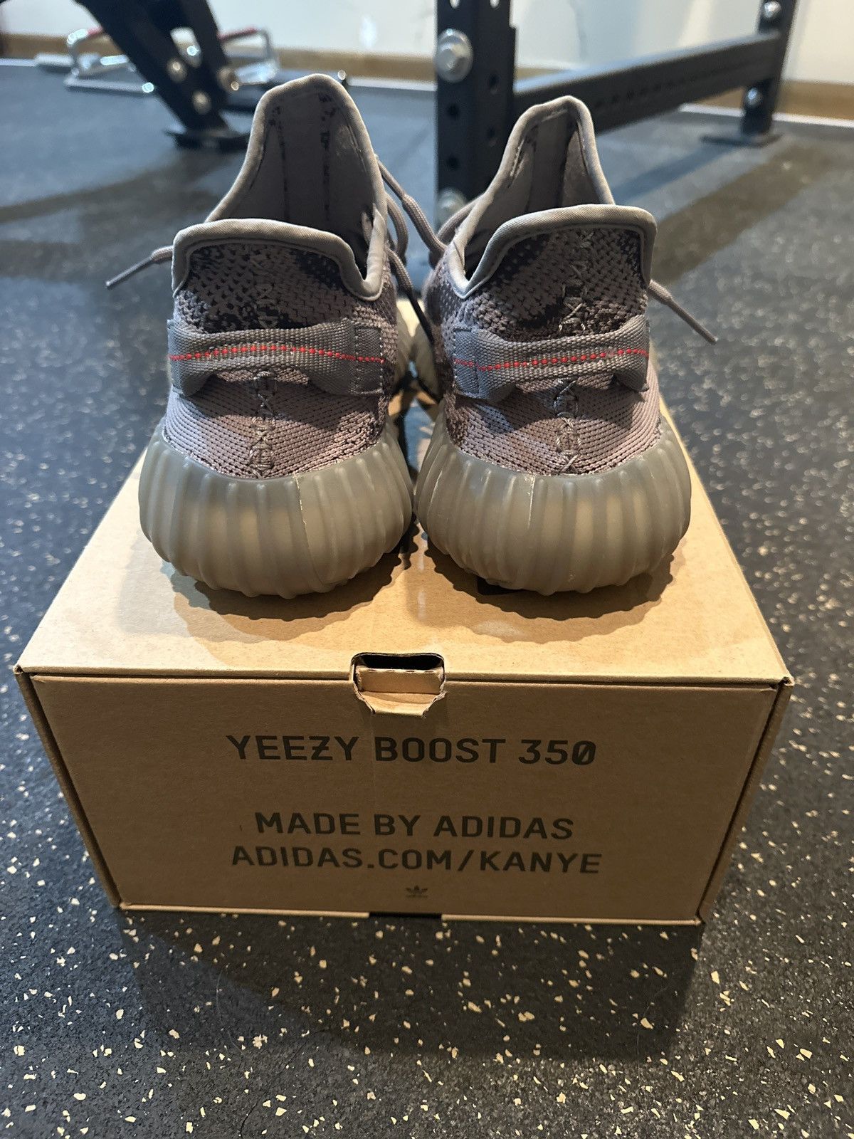 Yeezy Yeezy 350 V2 Beluga 2.0 Size US 10 / EU 43 - 4 Thumbnail