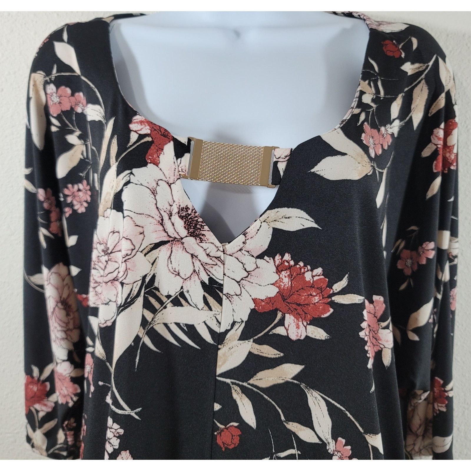 Other A.U.W Secret Charm Black Pink Floral Top 2X Plus NWT Size XXL / US 16-18 / IT 52-54 - 2 Thumbnail