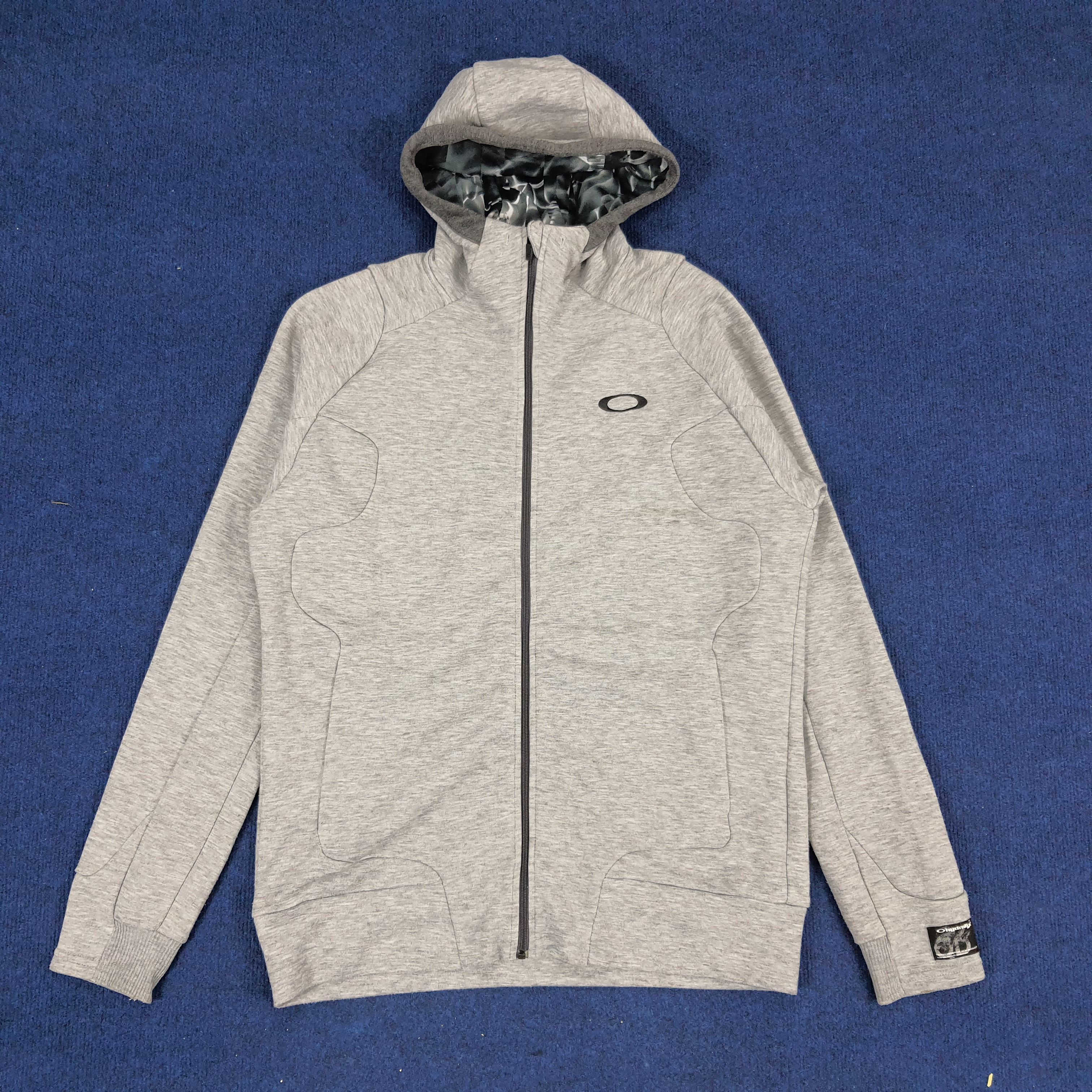 Oakley × Vintage Vintage Oakley Camo Logo Zipper Sweatshirt Hoodie Size US M / EU 48-50 / 2 - 3 Thumbnail