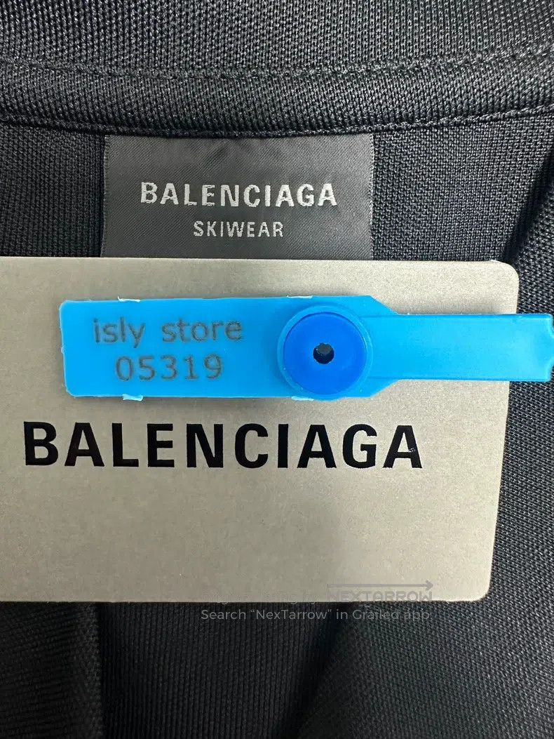 Balenciaga Balenciaga Letter V-Neck Casual Ski Jacket Long Sleeve T-S Size US XXS / EU 40 - 4 Thumbnail