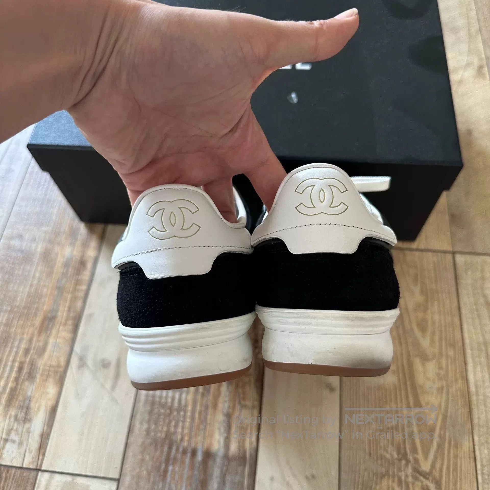 Chanel CHANEL Black Quilted Leather Low. Size US 9 / EU 42 - 6 Thumbnail