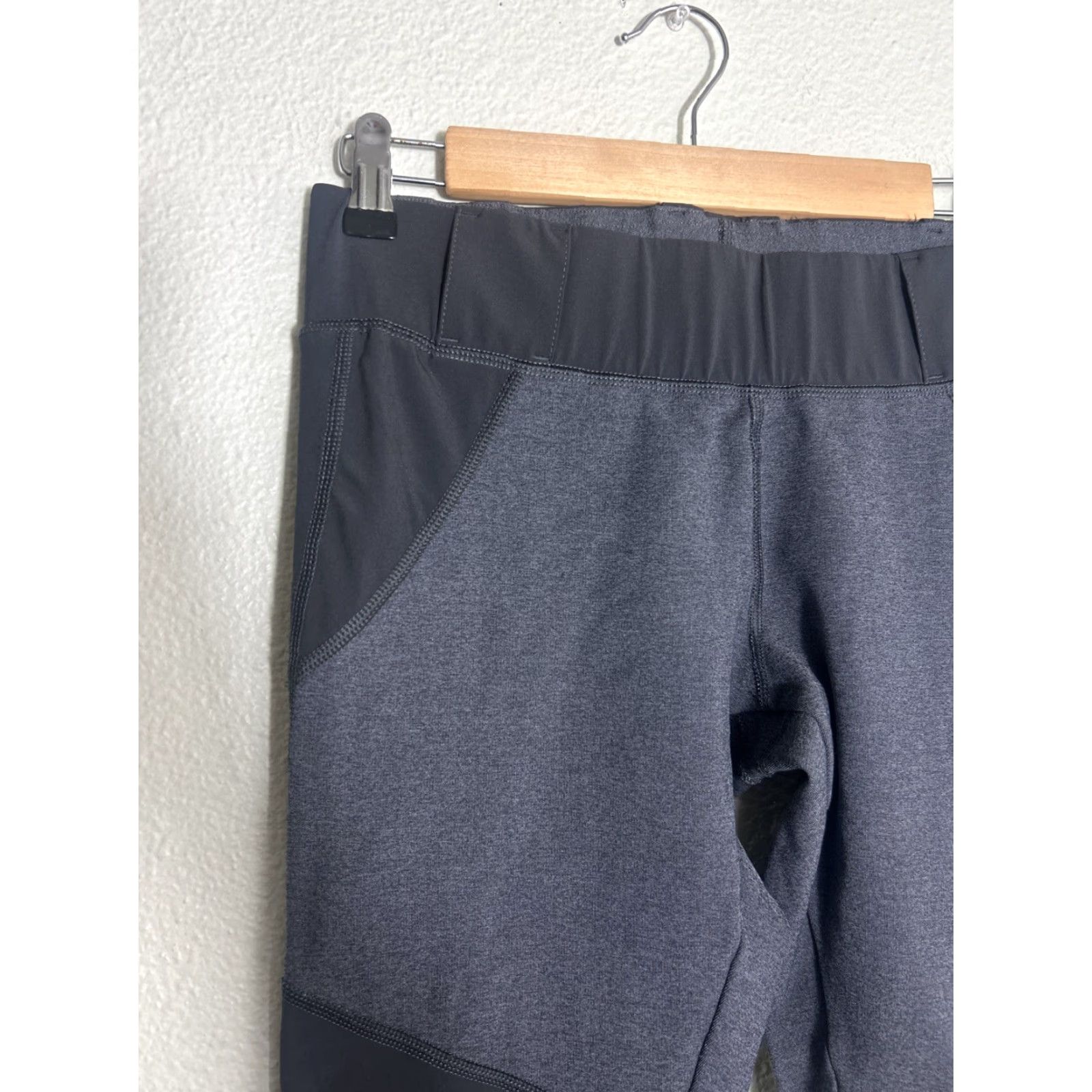Vintage 511 Tactical Leggings Womens Small Gray Performance Belted Compression Activewear Belt Loops 28x26 Size 28" / US 6 / IT 42 - 4 Thumbnail