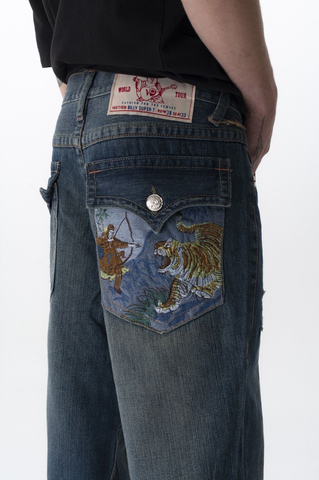 True Religion True religion faded denim distressed pants Size US 42 / EU 58 - 6 Thumbnail