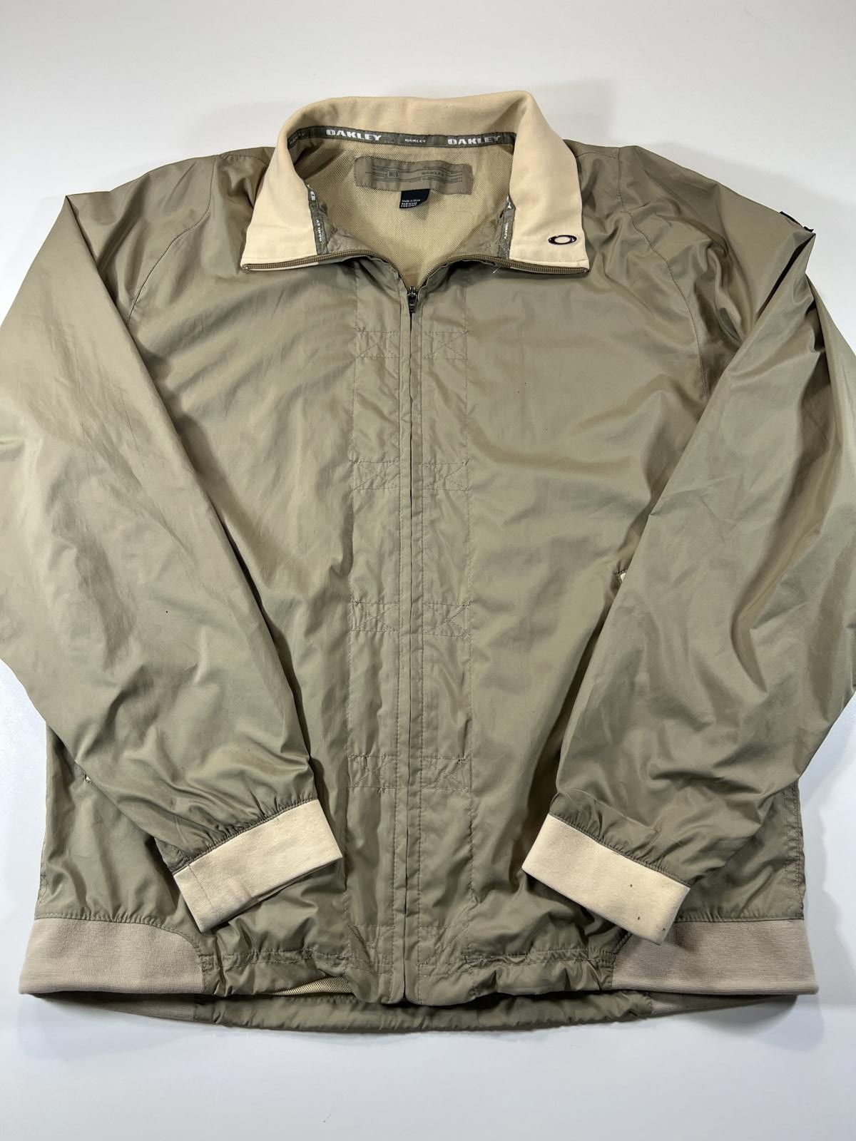 Oakley Vintage Oakley Men's Lightweight Beige Windbreaker Jacket M Size US M / EU 48-50 / 2 - 1 Thumbnail