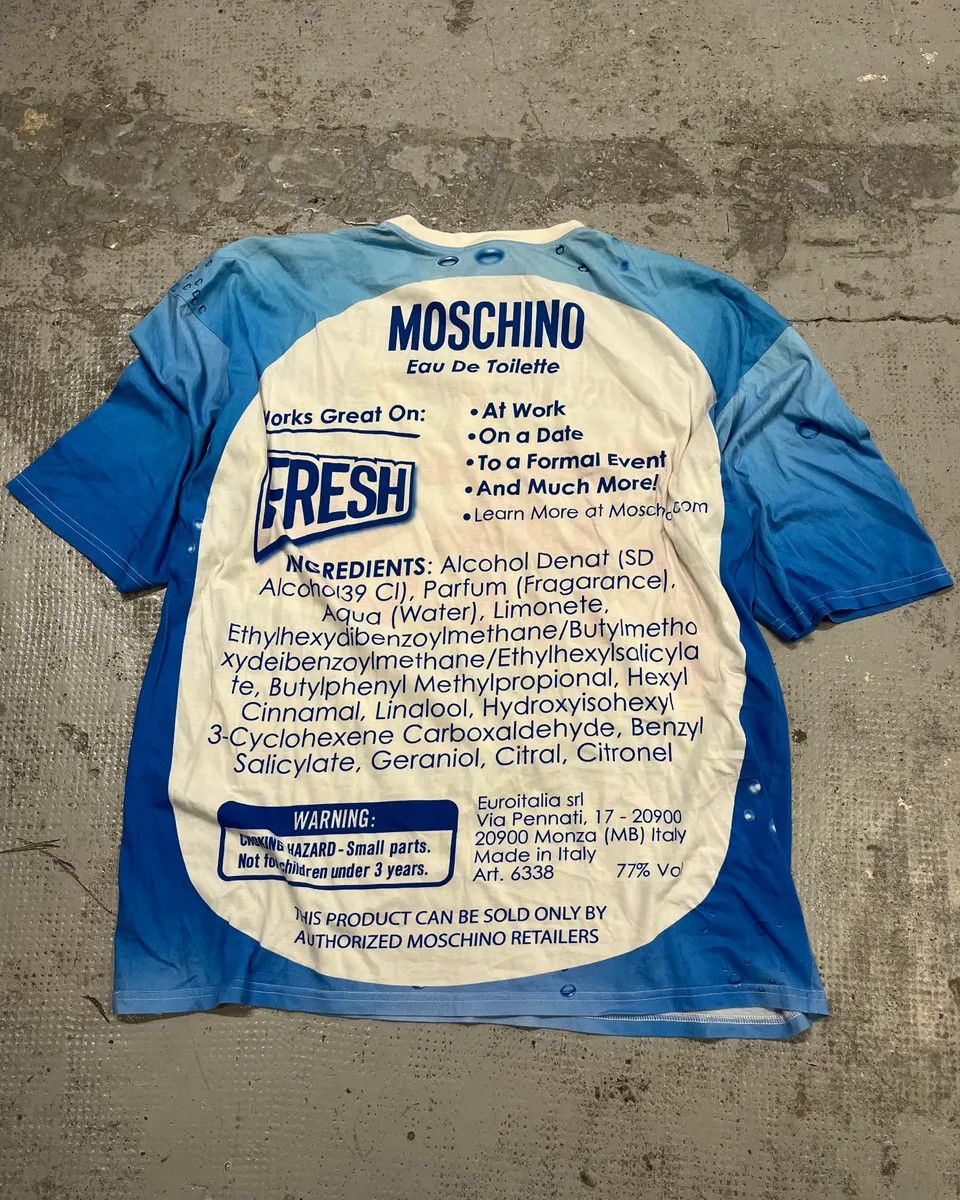 Moschino SS2019 Moschino Blue Fresh Fragrance Bottle T-Shirt Size US L / EU 52-54 / 3 - 8 Thumbnail