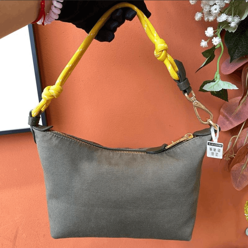 Miu Miu Miu Miu Embroidered‑Logo Fabric Top‑Handle Bag Size ONE SIZE - 11 Thumbnail
