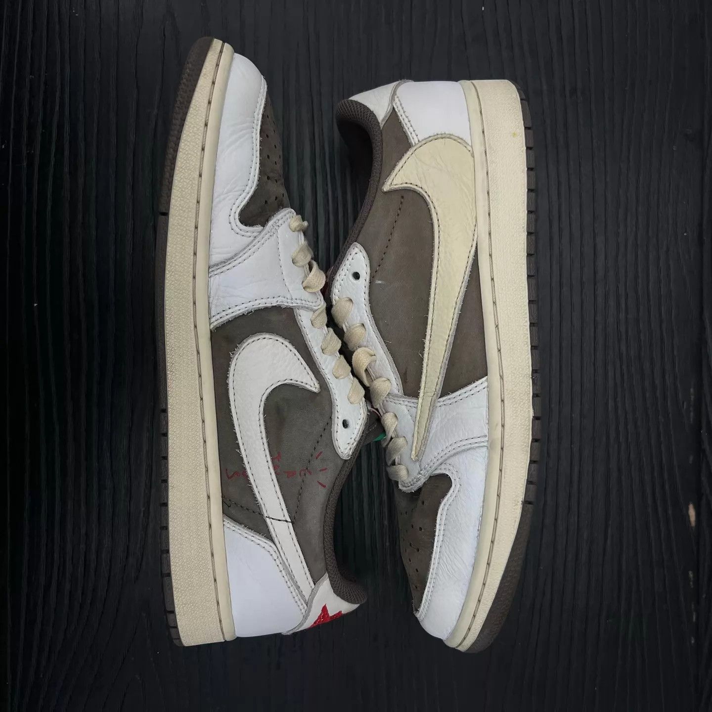 Travis Scott Jordan 1 Low TS Mocha Baroque Size 42 OG Box Size US 9 / EU 42 - 2 Thumbnail