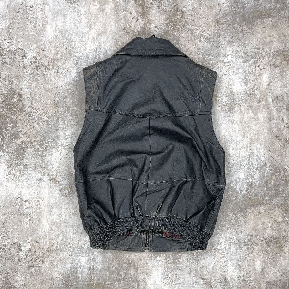 Vintage VINTAGE 90s DISTRESSED LEATHER VEST MOTO BIKER Size US L / EU 52-54 / 3 - 5 Thumbnail