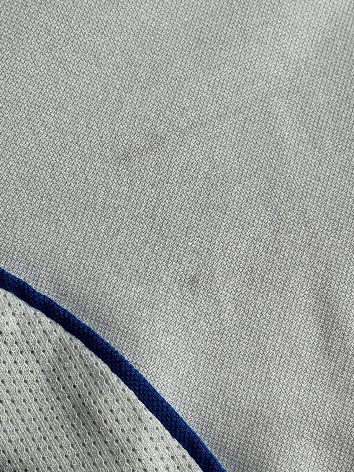Other Portsmouth 00/02 Away Football Jersey Size US L / EU 52-54 / 3 - 8 Thumbnail