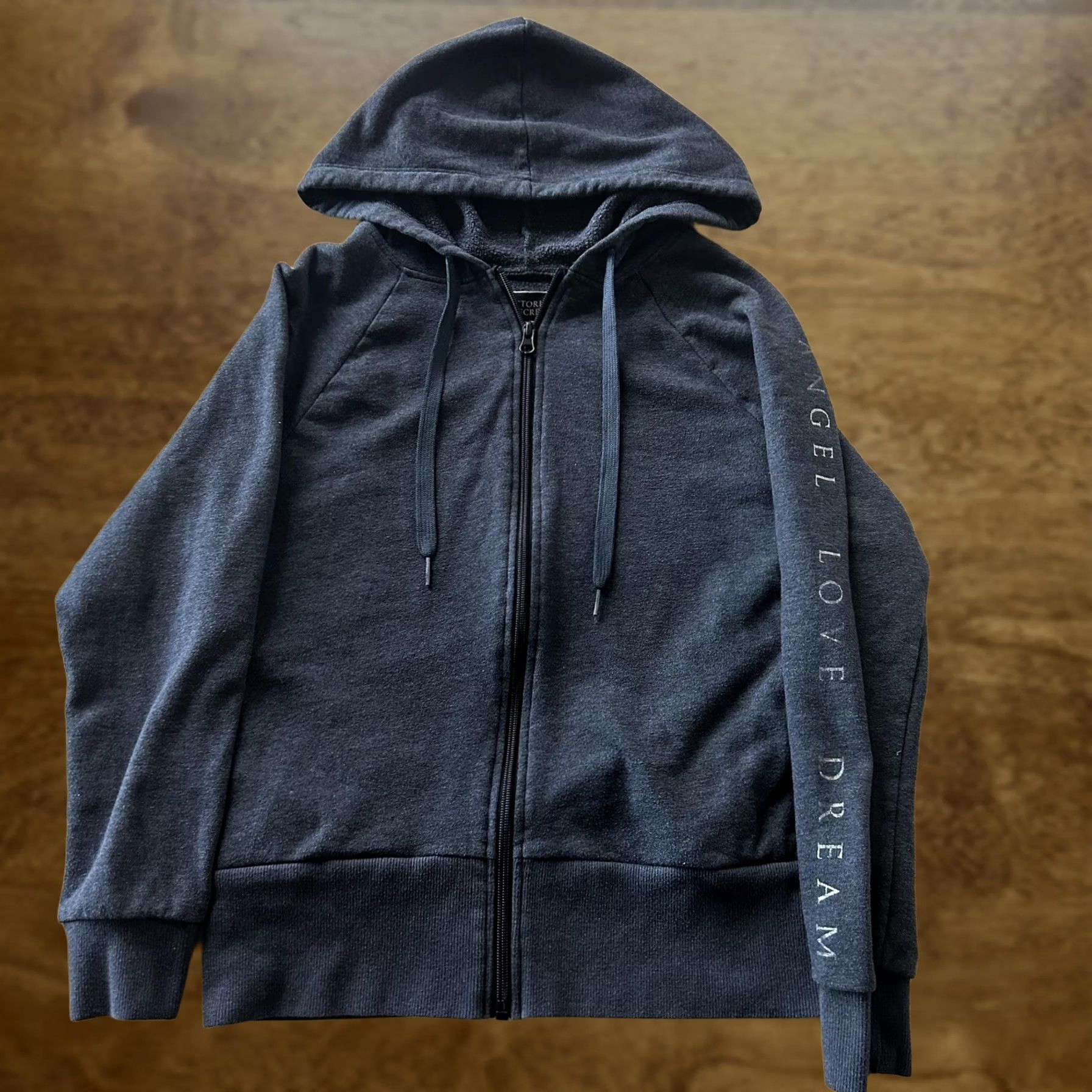 Victoria's Secret Victoria's Secret Hoodie Womens XS Gray Full Zip Angel Love Dream Graphic Fleece Size XS / US 0-2 / IT 36-38 - 1 Thumbnail