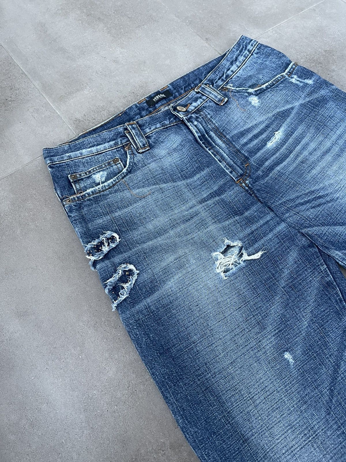Versace Versace Jeans Couture Distressed Light Indigo Denim Pants Size US 32 / EU 48 - 11 Thumbnail