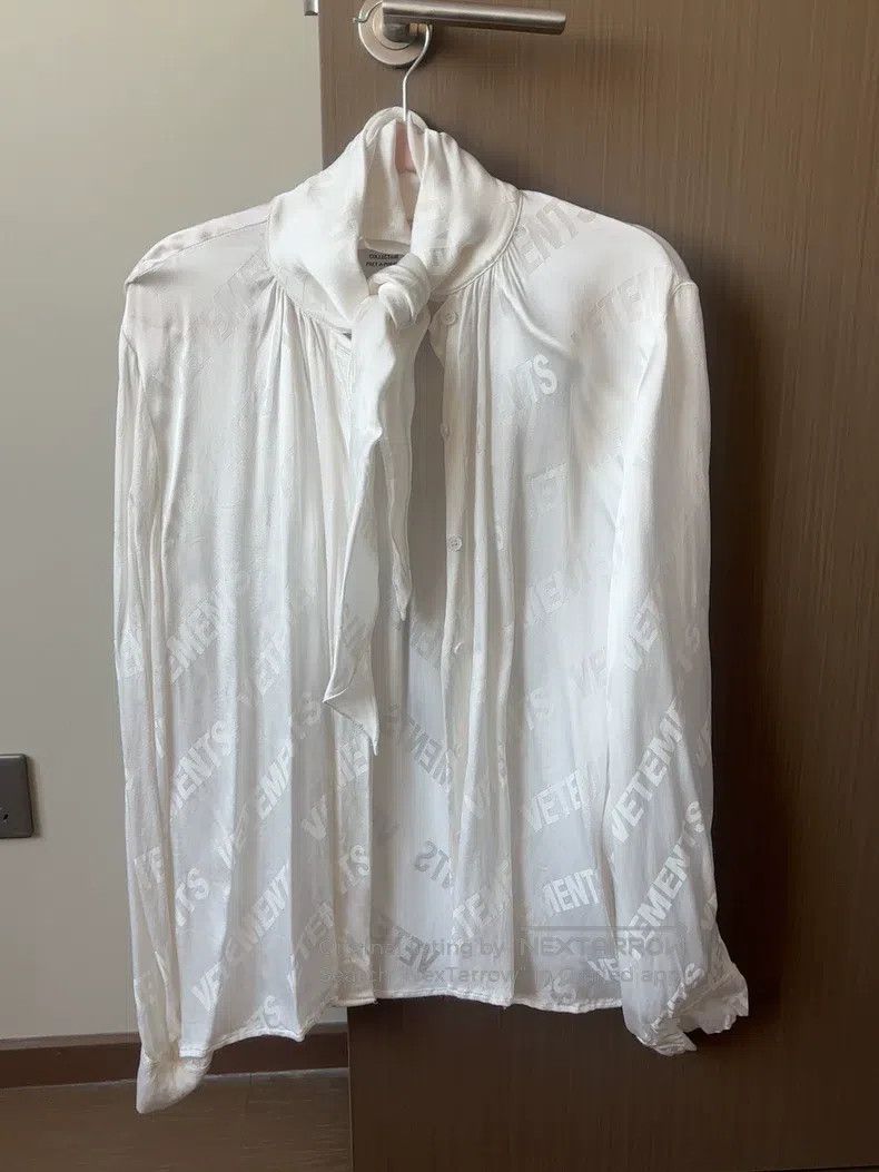 Vetements Vetements Velvet Shirt Size S / US 4 / IT 40 - 1 Thumbnail
