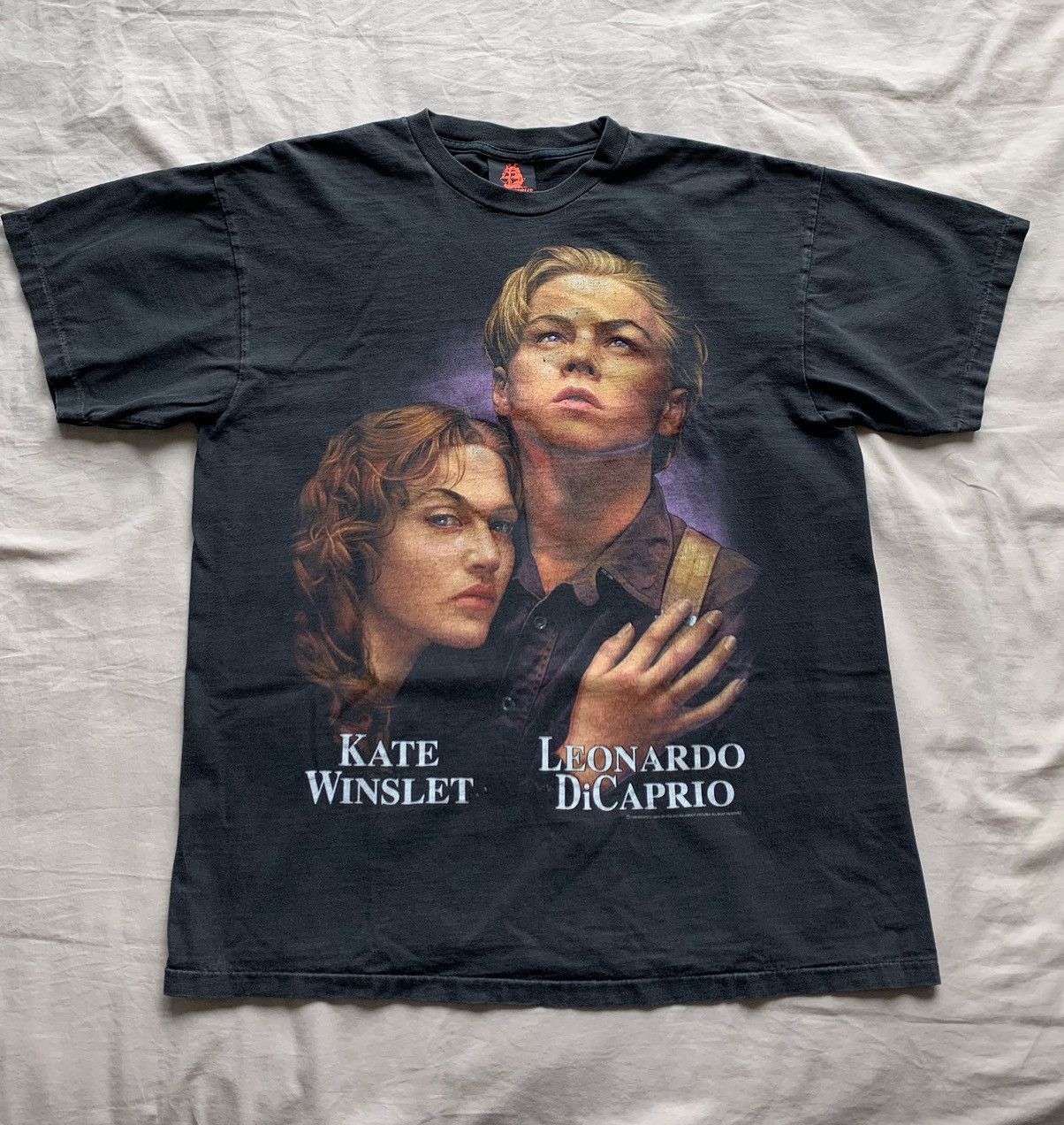 Vintage Vintage 1998 Titanic Tee Size US L / EU 52-54 / 3 - 1 Thumbnail