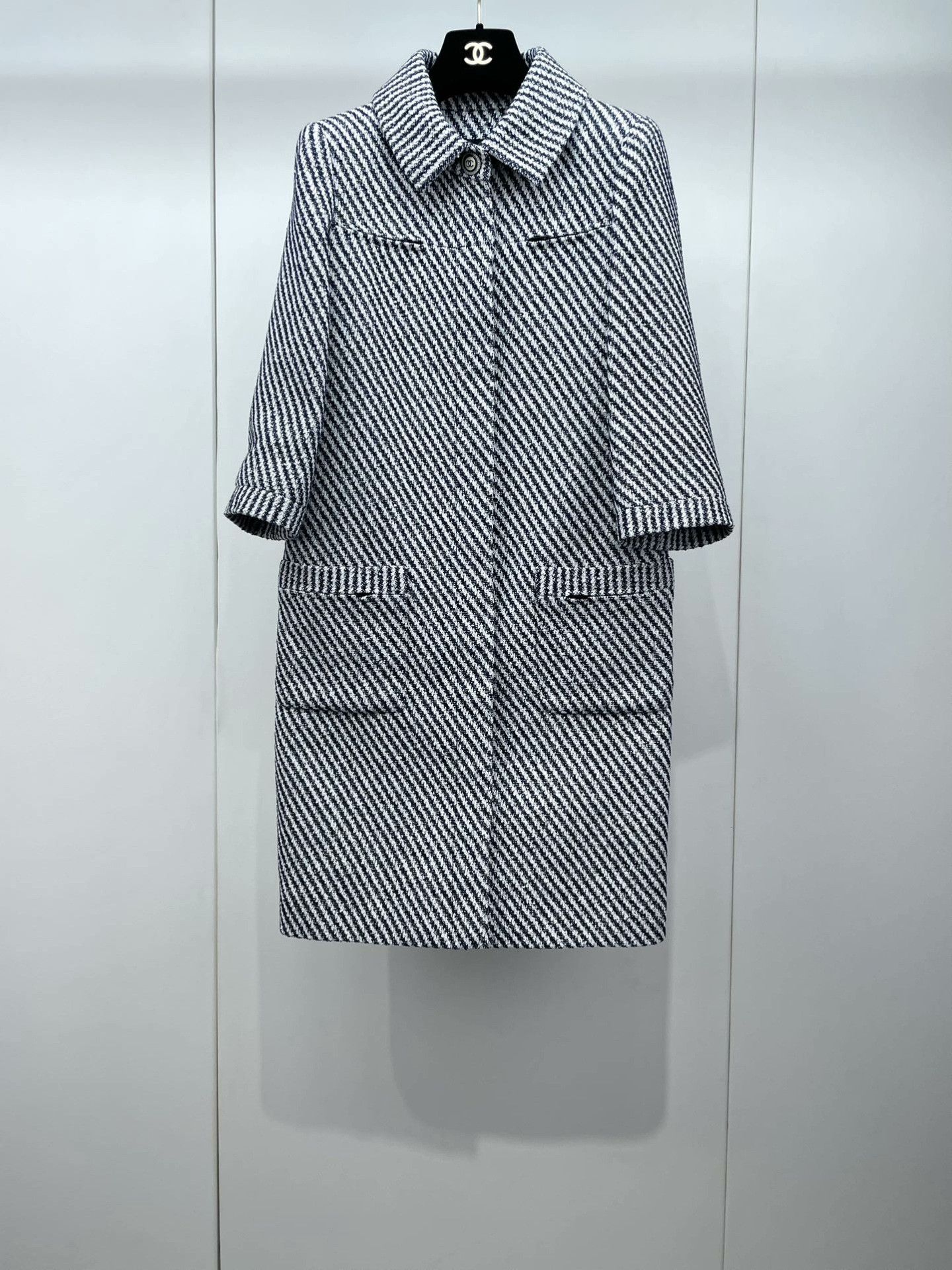 Chanel Chanel Black White Twill Long Coat Size XXS / US 00 / IT 34 - 1 Thumbnail