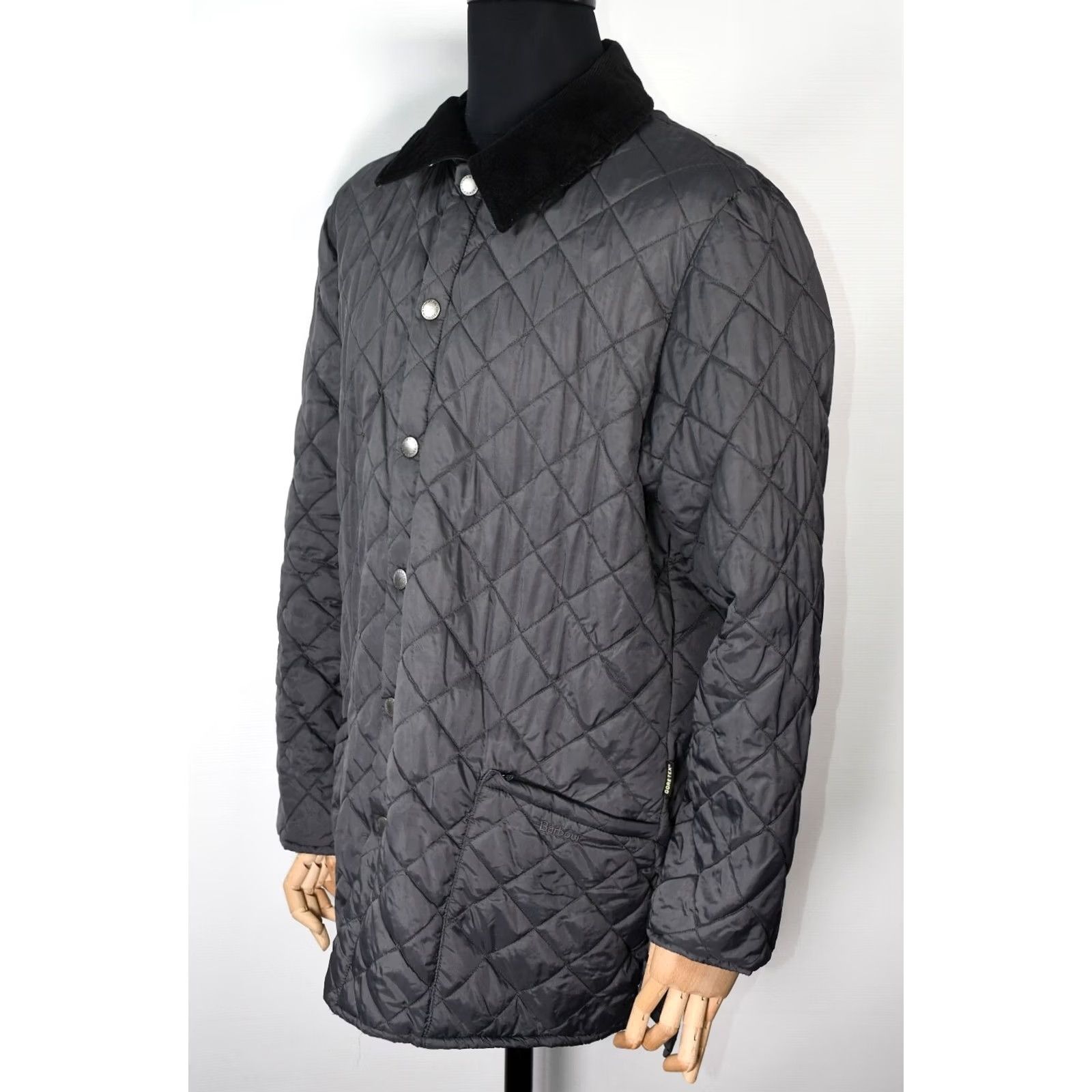 Barbour Barbour Gore-Tex Men's Quilted Jacket L Gray | Water Resistant, Casual, Regular Fit, 64cm Chest, 85cm Back Length Size US L / EU 52-54 / 3 - 6 Thumbnail