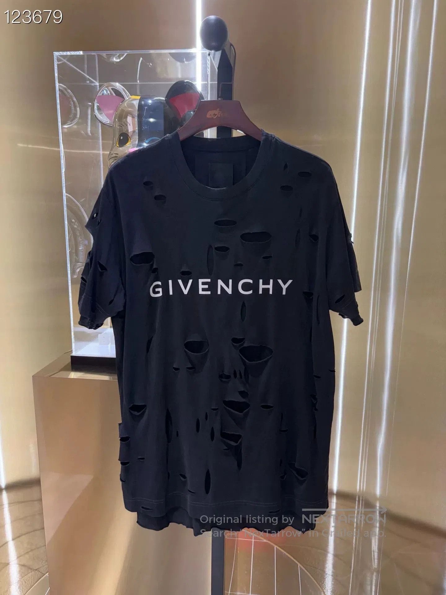 Givenchy Givenchy Logo Print Distressed Short Sleeve T. Size US XS / EU 42 / 0 - 1 Thumbnail