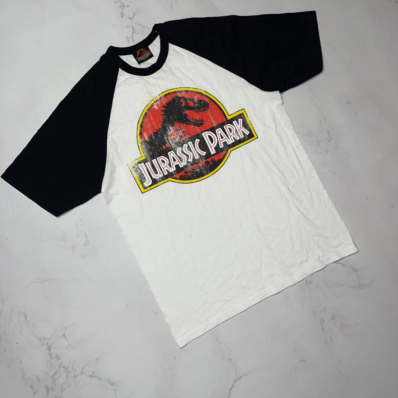 Vintage Vintage Jurassic Park White/Black T-Shirt M Size y2k Size US S / EU 44-46 / 1 - 3 Thumbnail