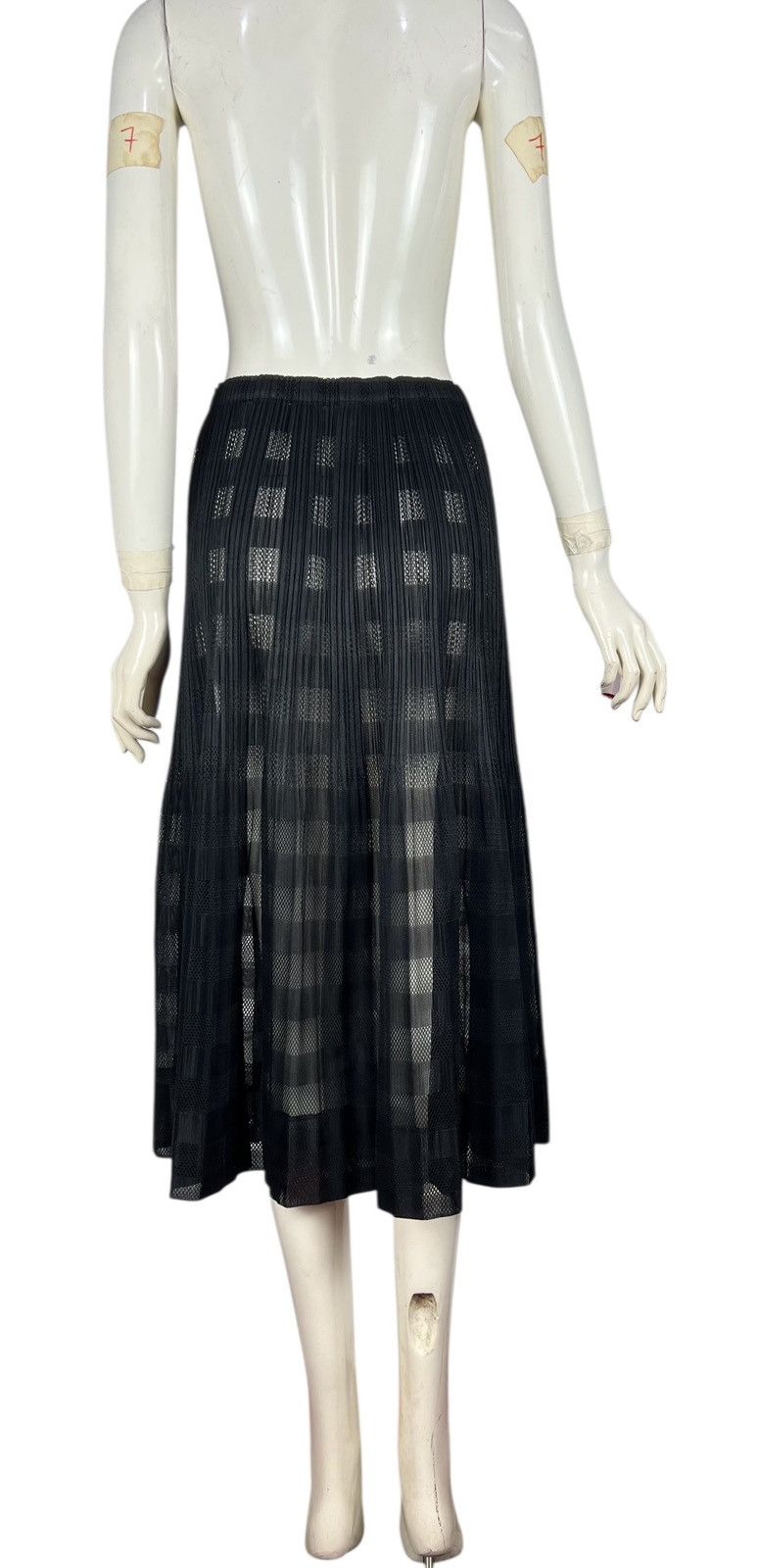 Pleats Please Issey Miyake Issey Miyake Pleats Please Black Grid Midi Skirt Sz 2 Size 28" / US 6 / IT 42 - 2 Thumbnail