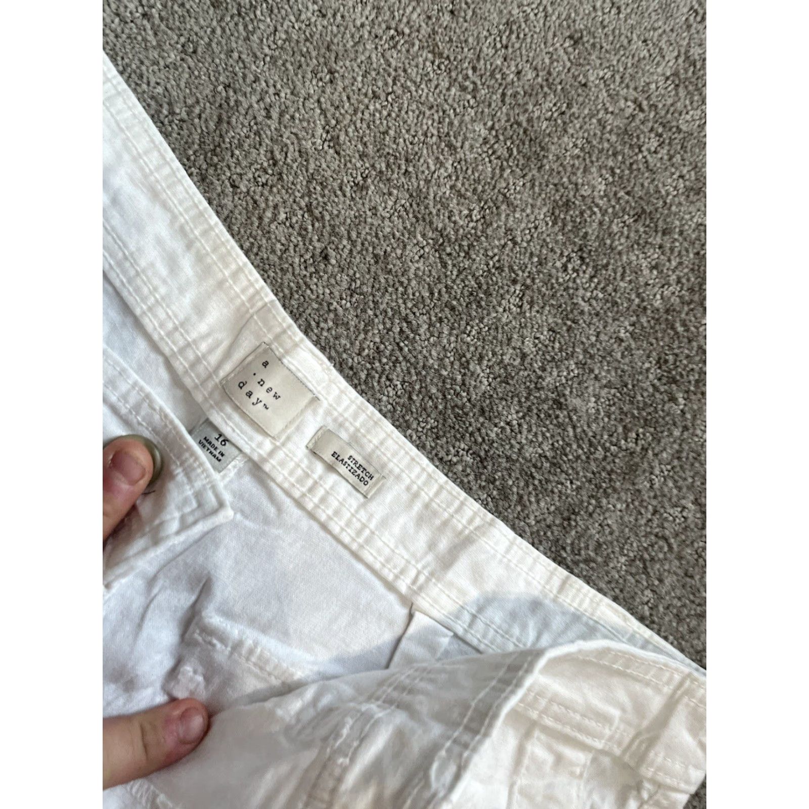 Vintage A New Day Shorts Womens Size 16 Stretch White Pockets 3.5" Inch Casual Everyday Size 36" / US 14 / IT 50 - 3 Thumbnail
