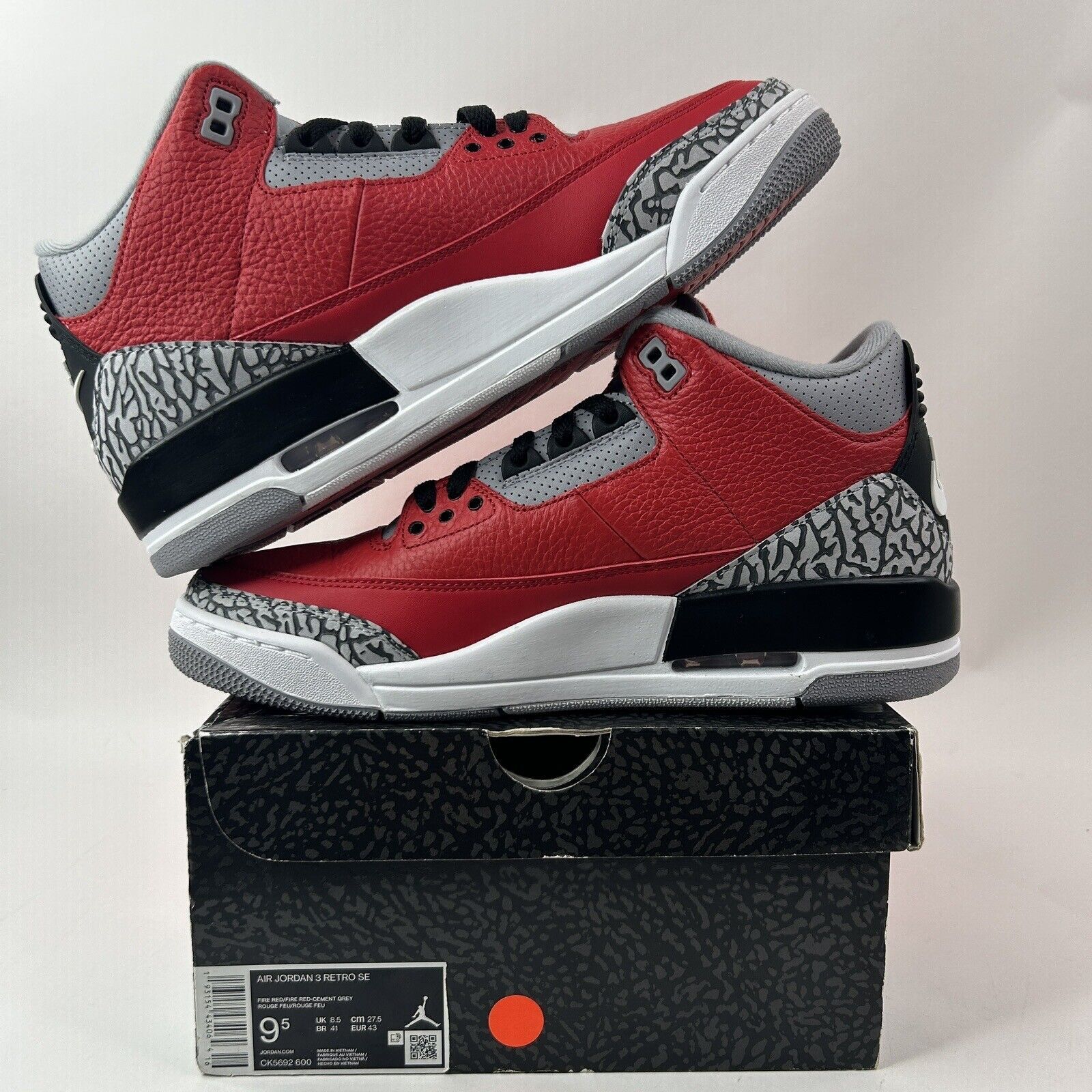 Nike Nike Shoes Air Jordan 3 Retro SE “Unite/Fire Red” 2024 Size US 9.5 / EU 42-43 - 3 Thumbnail