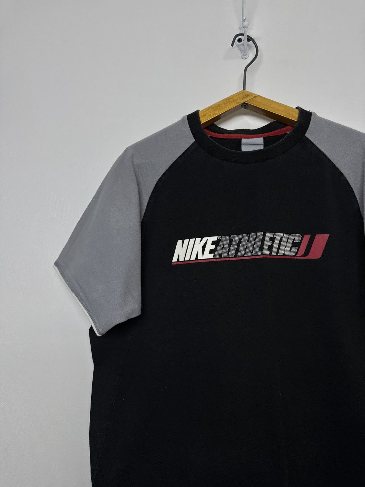 Nike Vintage Y2k Nike Athletic Big Logo T-Shirt 00’s Size US M / EU 48-50 / 2 - 6 Thumbnail