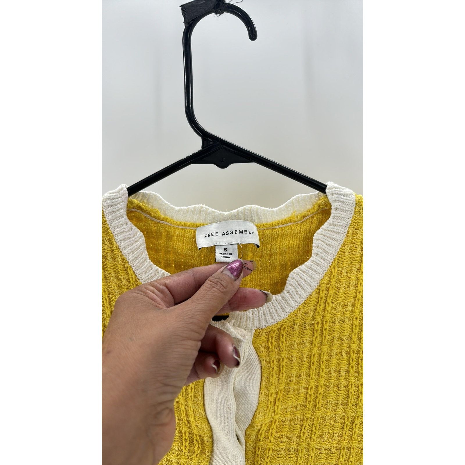 Other Free Assembly Women's Mini Sweater Dress with Scalloped Trim Size S / US 4 / IT 40 - 4 Thumbnail