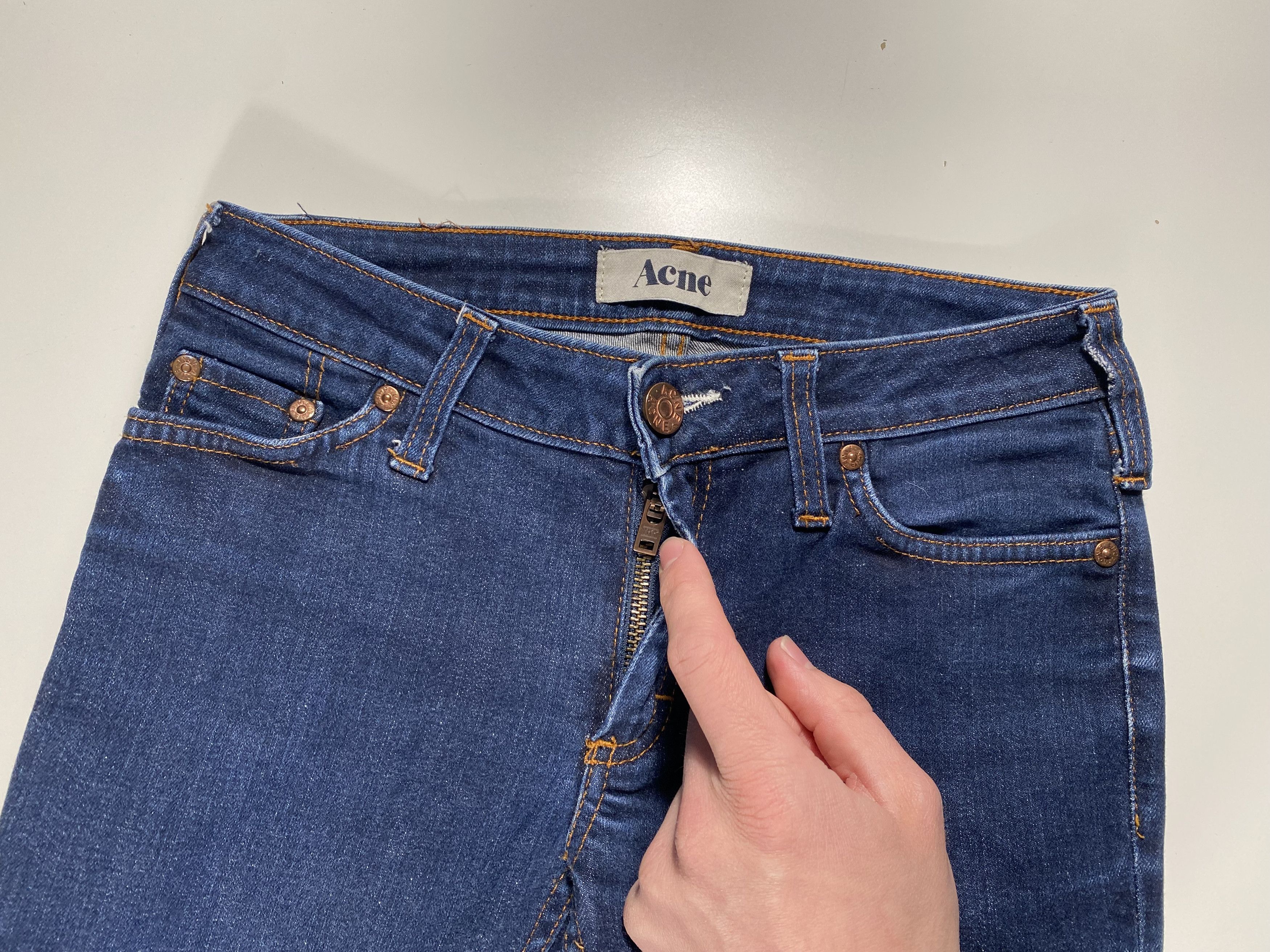 Acne Studios Acne Studios Kex Soft Raw Low Rise Slim Fit Jeans 25x31 Size 25" / US 0 / IT 36 - 3 Thumbnail