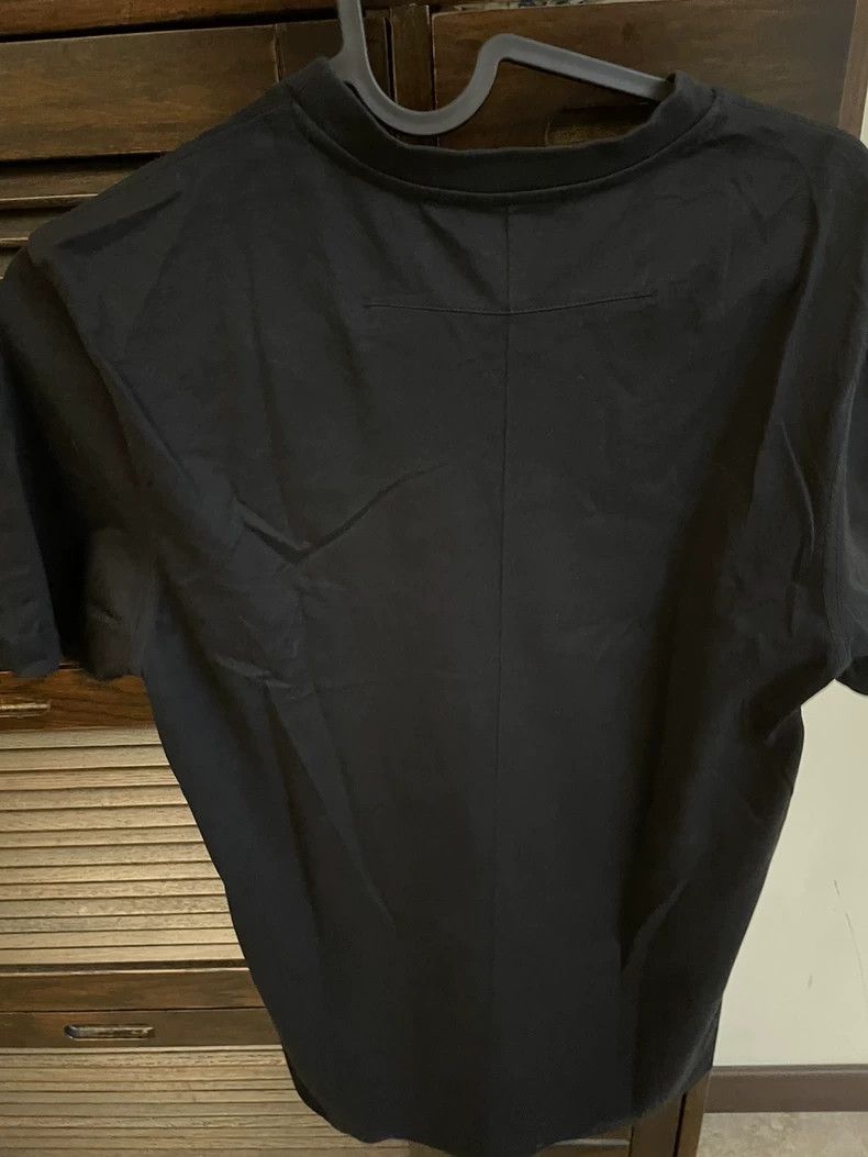Givenchy Givenchy Shark Short Sleeve T-Shirt, Slim Fit Size US XS / EU 42 / 0 - 6 Thumbnail