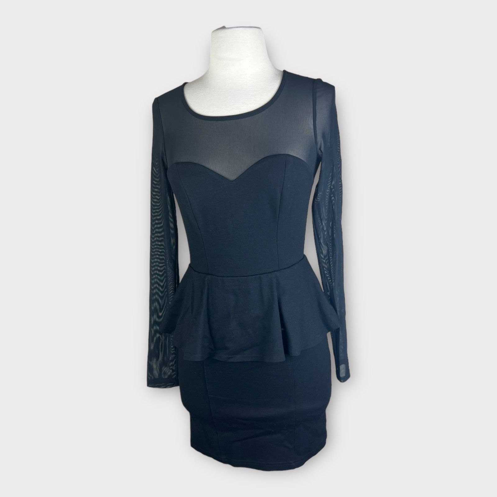 Vintage BEBE | Vintage Y2K Peplum Black Dress | XS Size XS / US 0-2 / IT 36-38 - 4 Thumbnail