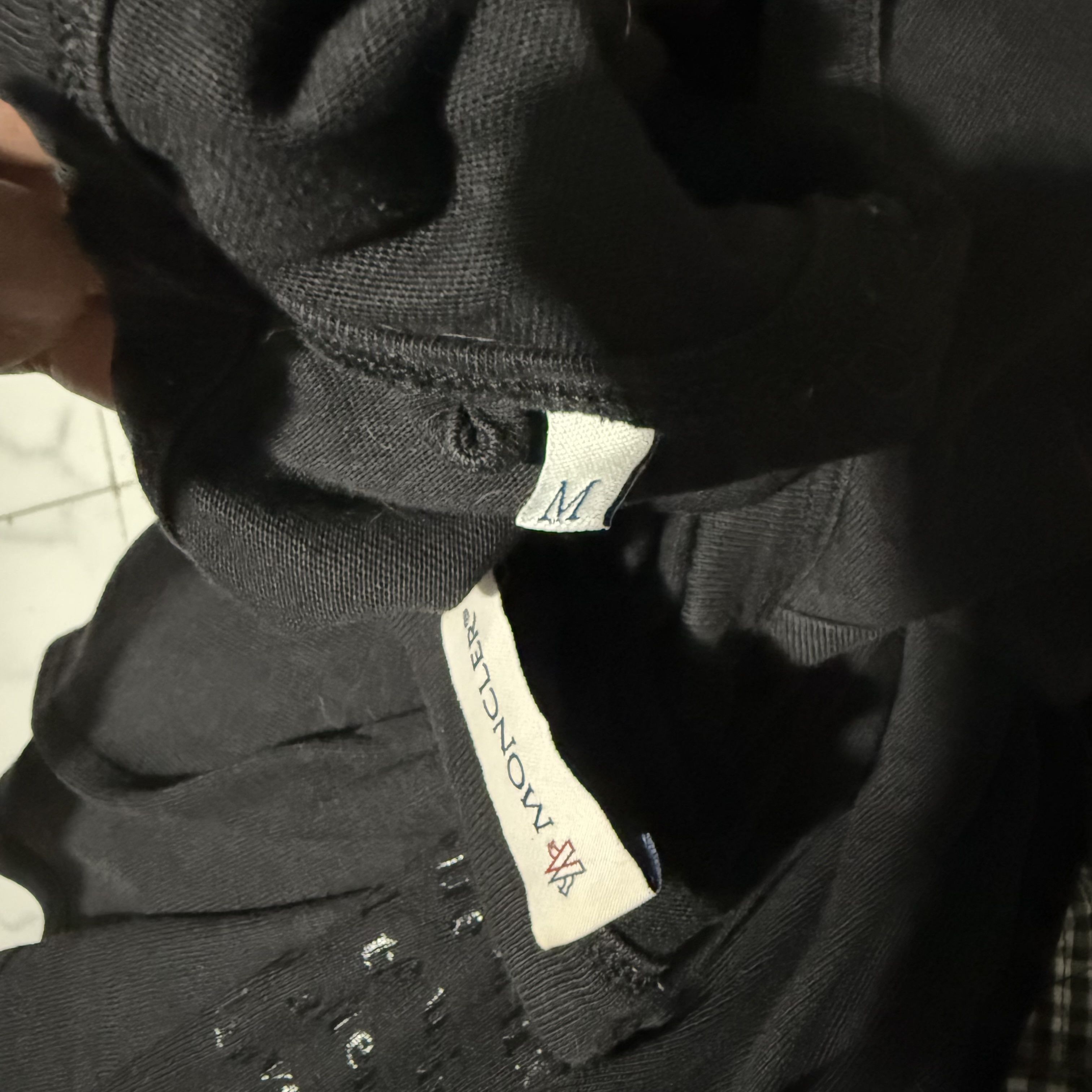 Moncler Moncler Longsleeve Tshirt Size US M / EU 48-50 / 2 - 6 Thumbnail