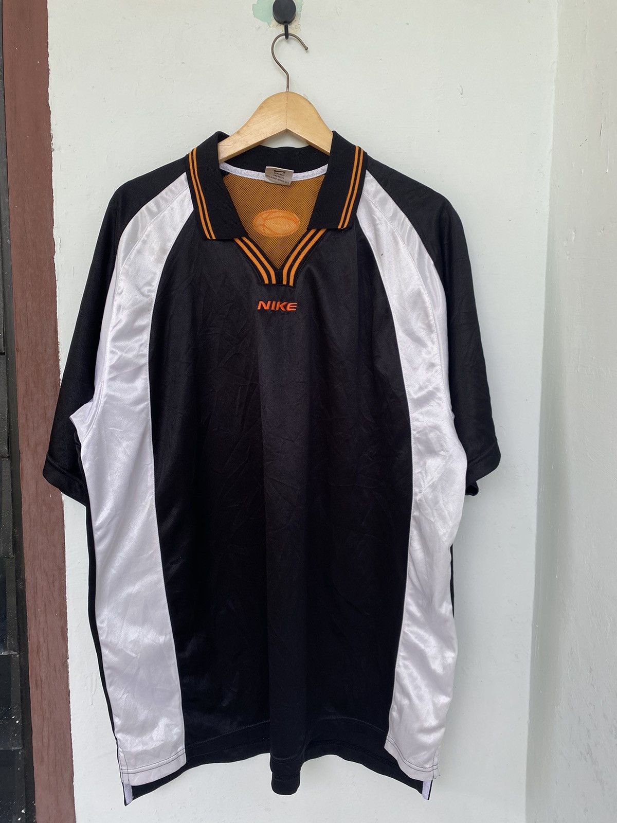 Nike × Vintage Vintage Nike Jersey Rare Bloke Core Size US XL / EU 56 / 4 - 1 Thumbnail