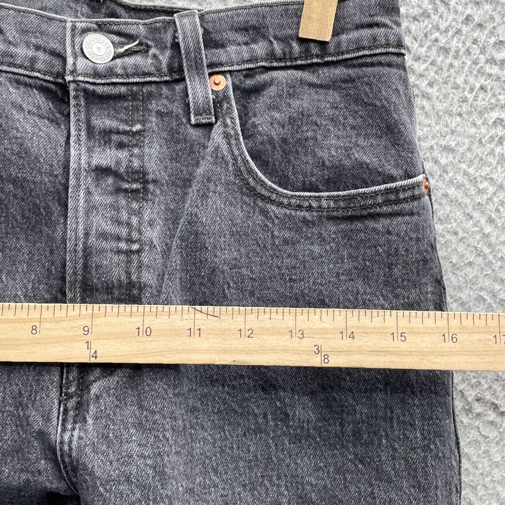 Levi's 501 Jeans Women’s 27x28 Black Denim Straight Fit Mid Rise Button Fly Vintage Style Grunge 90s Y2K Skater Streetwear Mens? Women’s